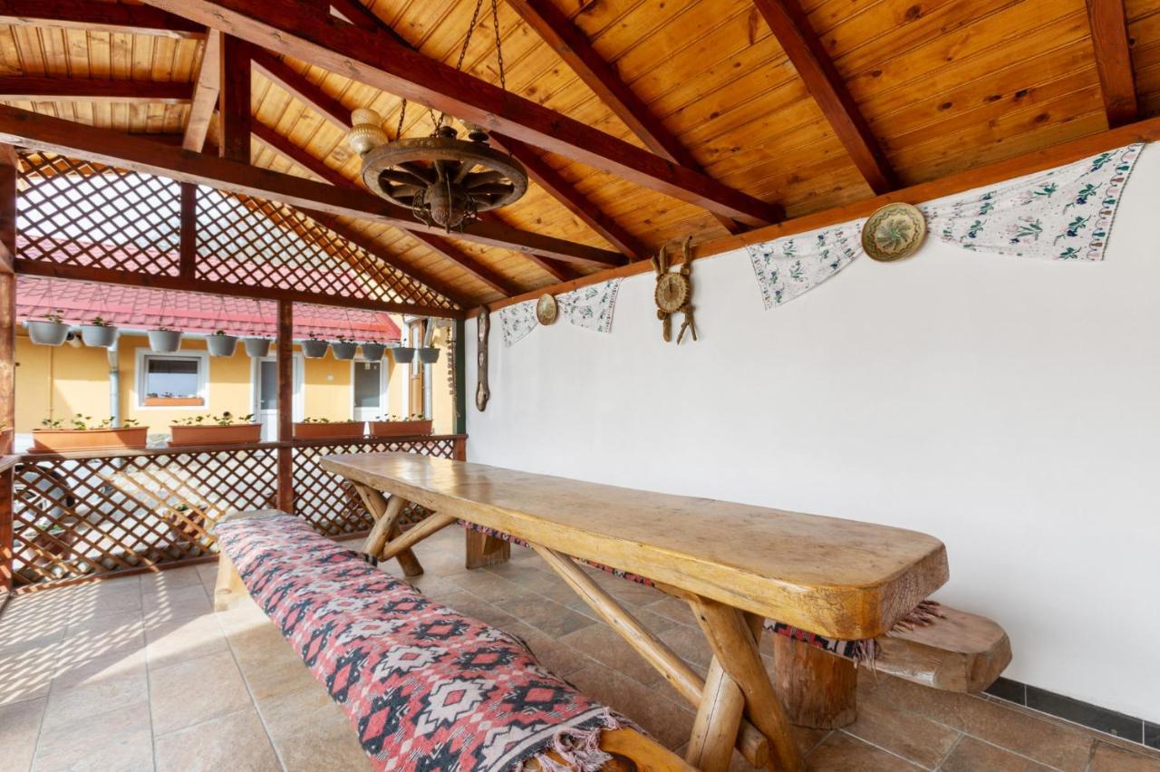 Casa Rasnoveana Εξωτερικό φωτογραφία